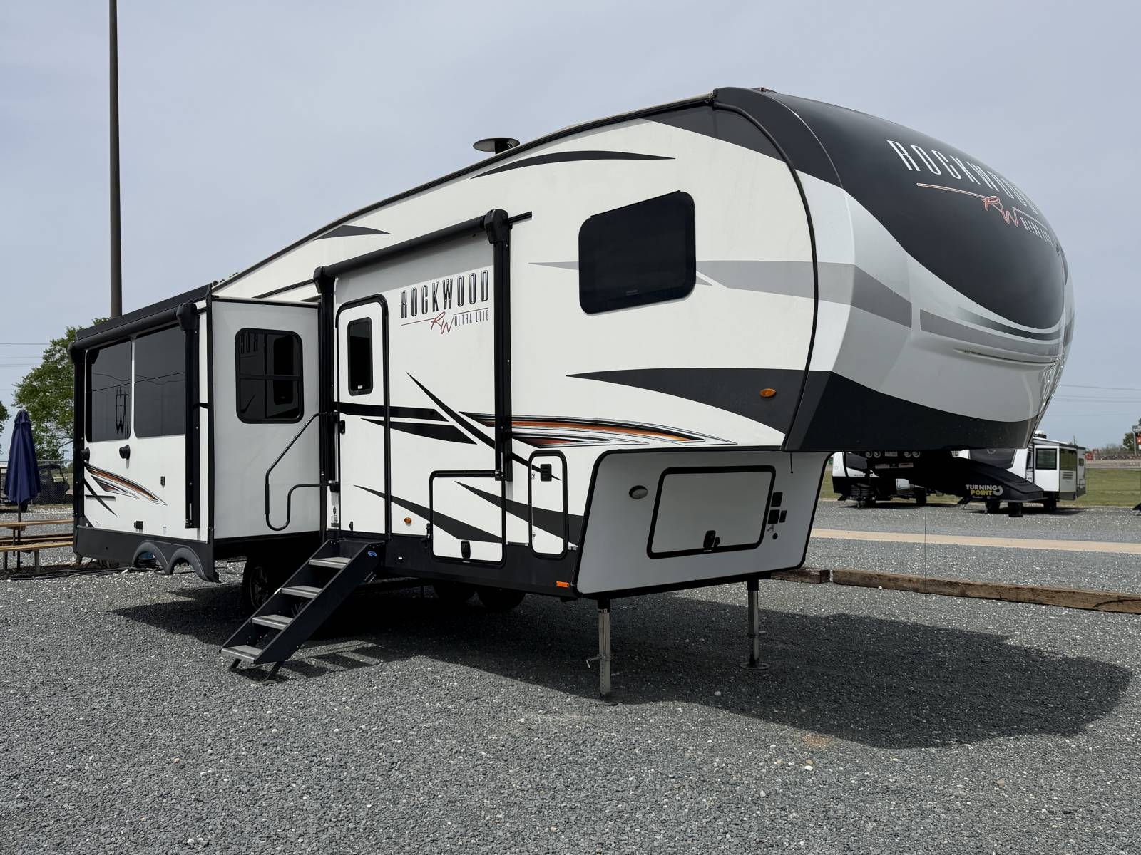 2022 Forest River Rockwood Ultra Lite 2883WS - Image 1