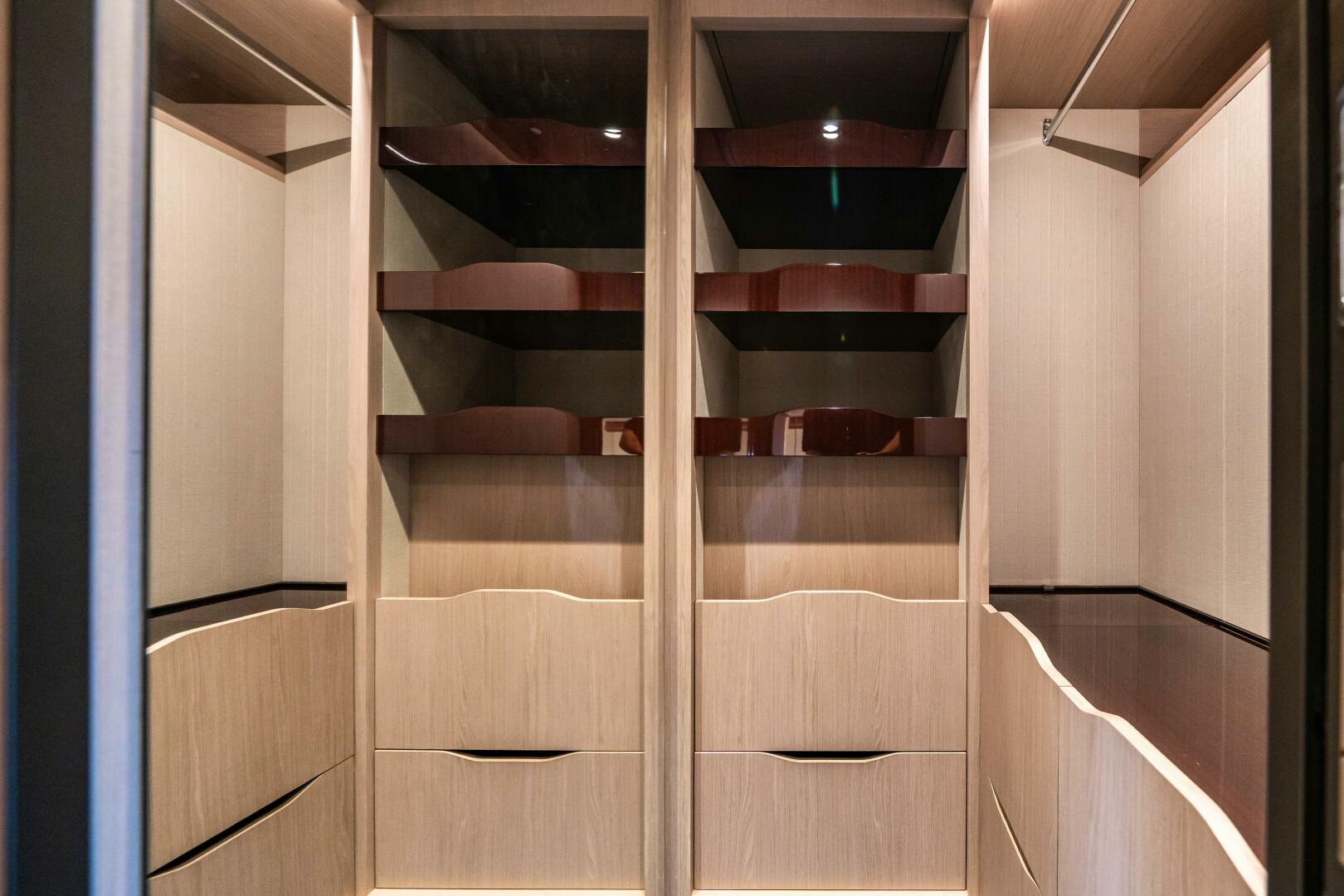 2020 Azimut Grande 27M Base - Image 32