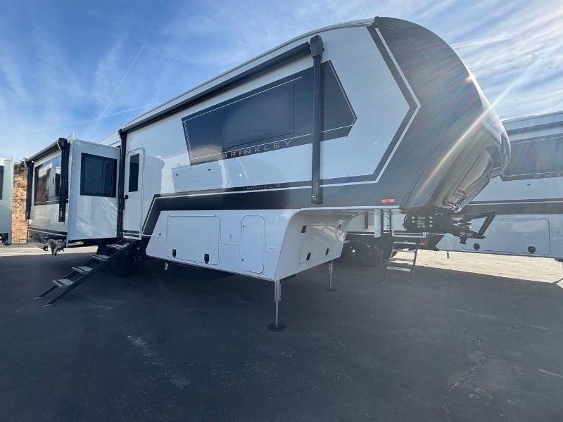2026 Brinkley RV Model Z 3200 - Image 1