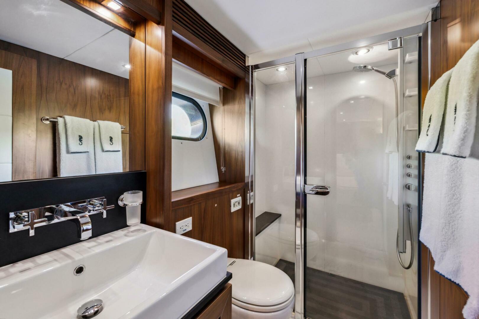 2011 Sunseeker 34M - Image 26