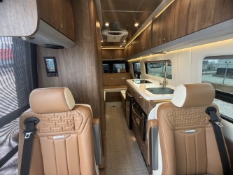 2027 AIRSTREAM INTERSTATE 24GL - Image 17