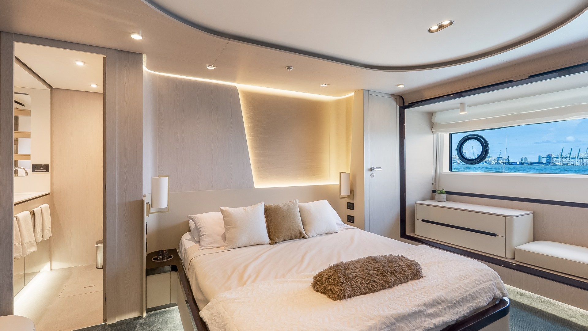 2025 Azimut 78 FLY - Image 18