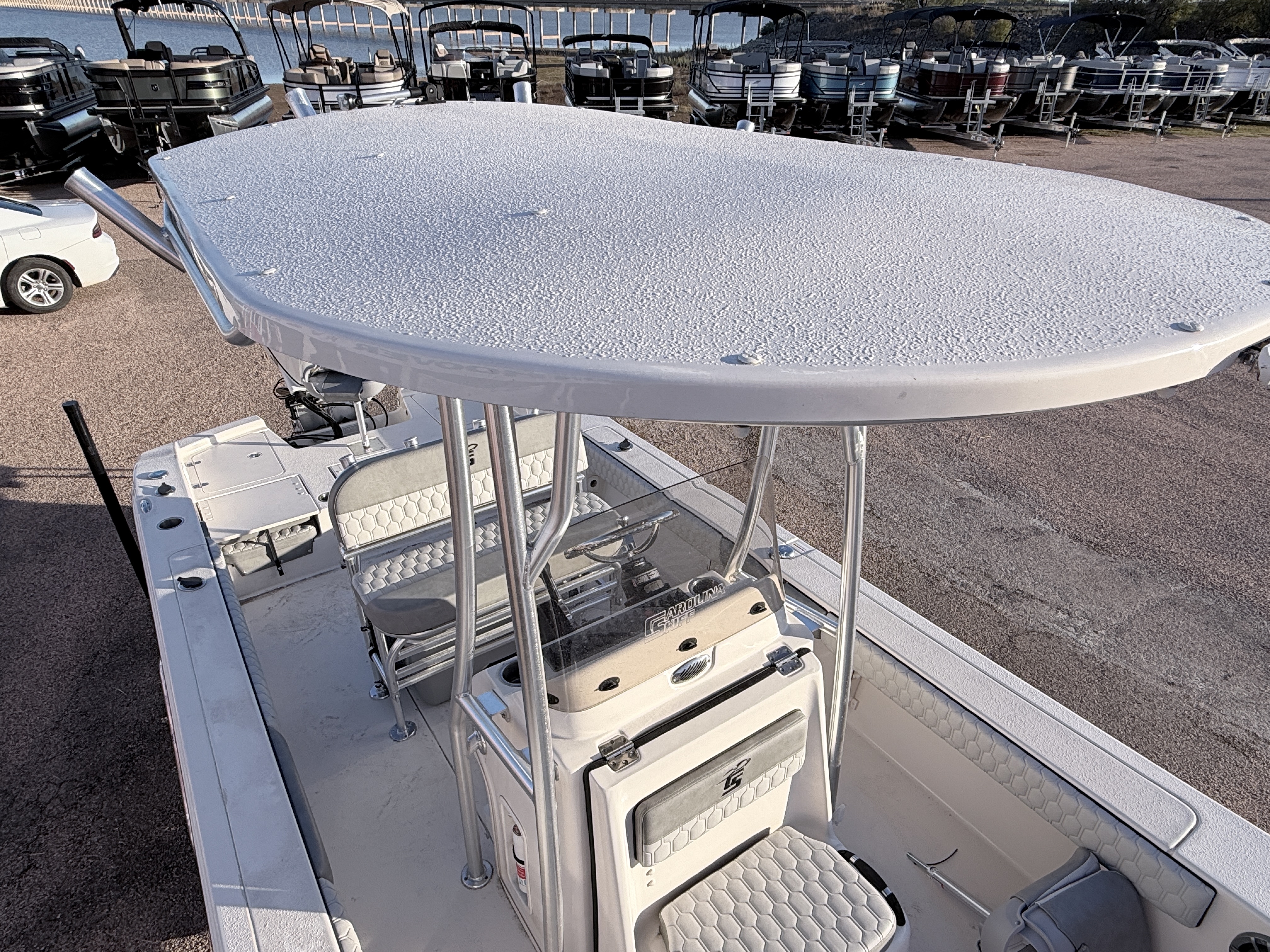 2026 Carolina Skiff 24 Ultra Elite - Image 12