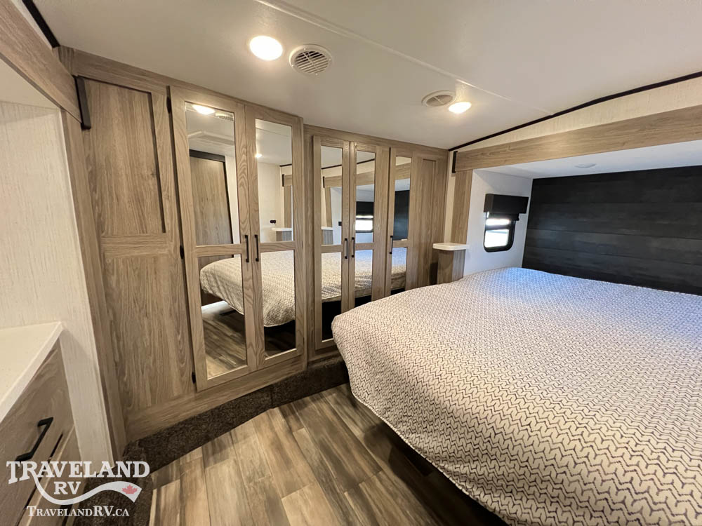 2022 HEARTLAND ROAD WARRIOR 414RW - Image 43
