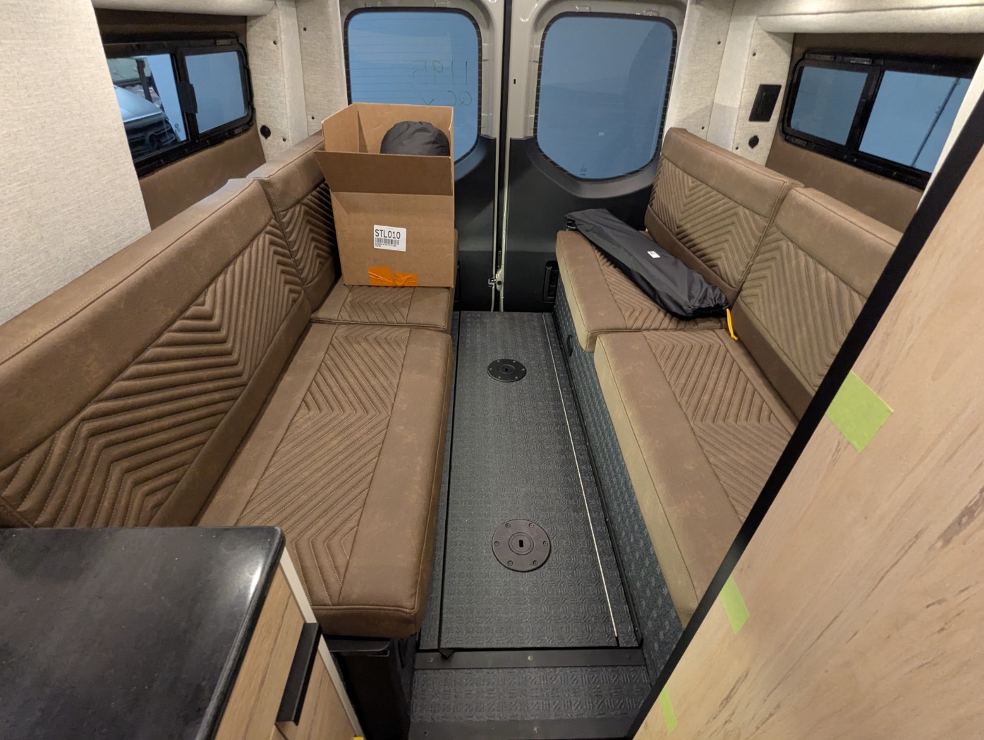 2026 Storyteller Overland Crew Mode XL - Image 21