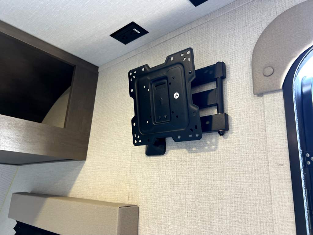 2024 GRAND DESIGN TRANSCEND 151BH - Image 21