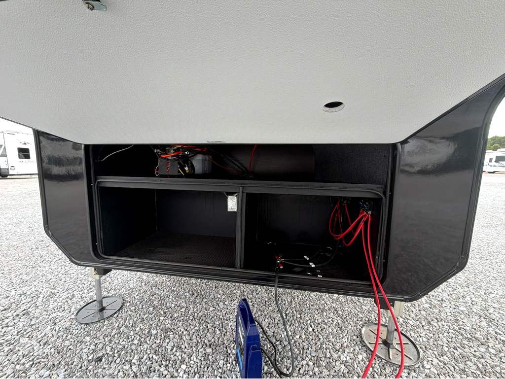 2027 JAYCO NORTH POINT 375TBDB - Image 7