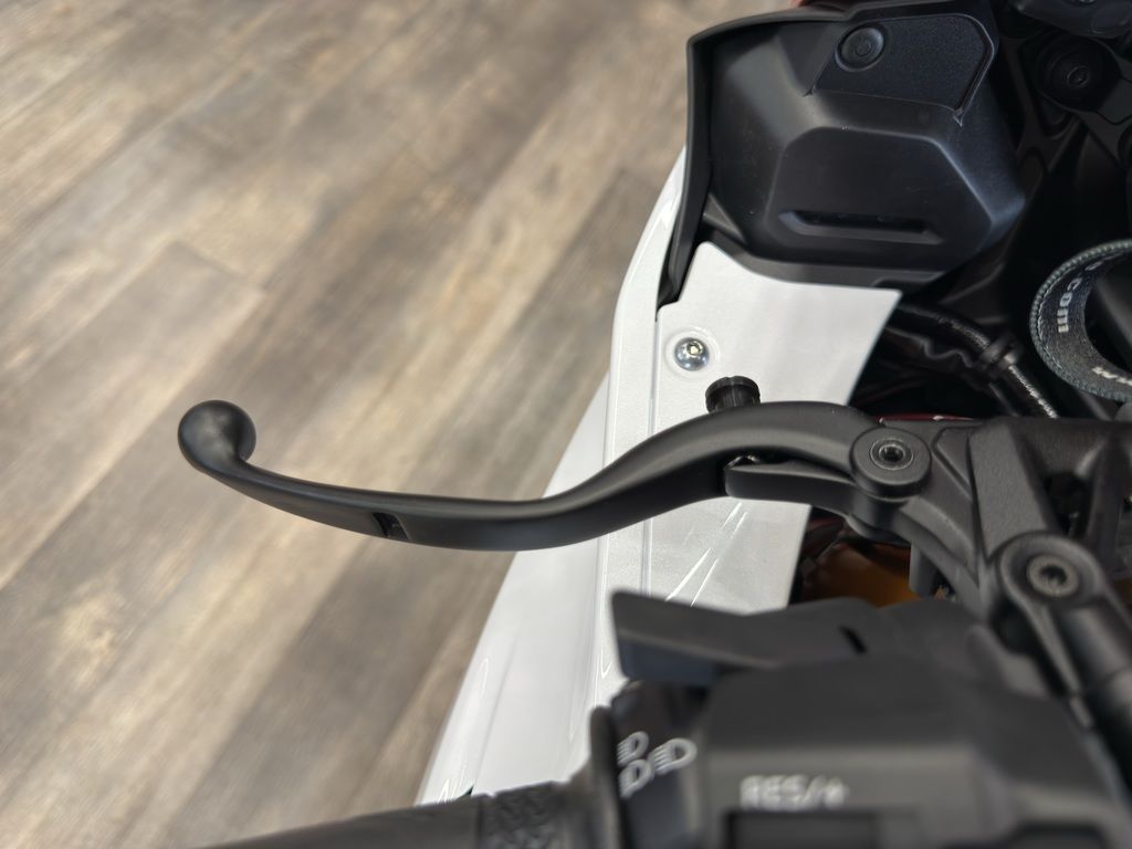 2026 Yamaha YZF-R7 70th Anniversary Edition - Image 7