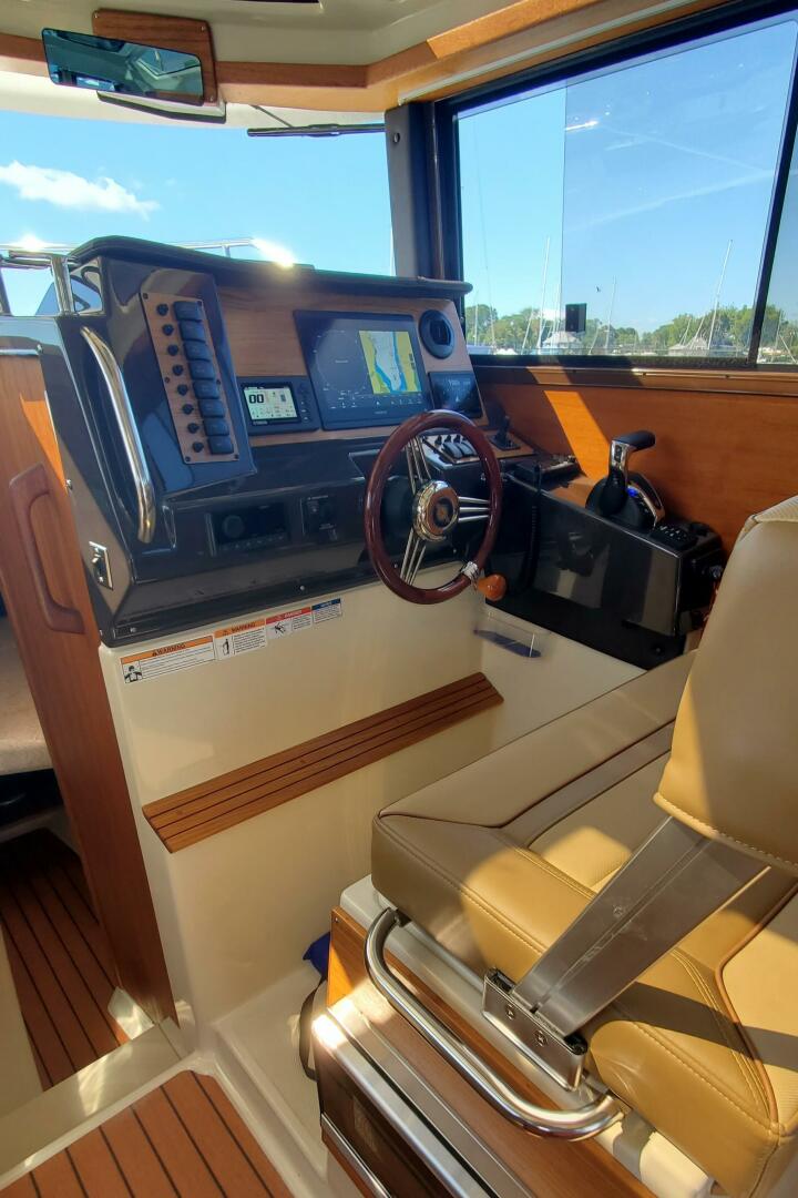 2024 Ranger Tugs R-27 LE - Image 20