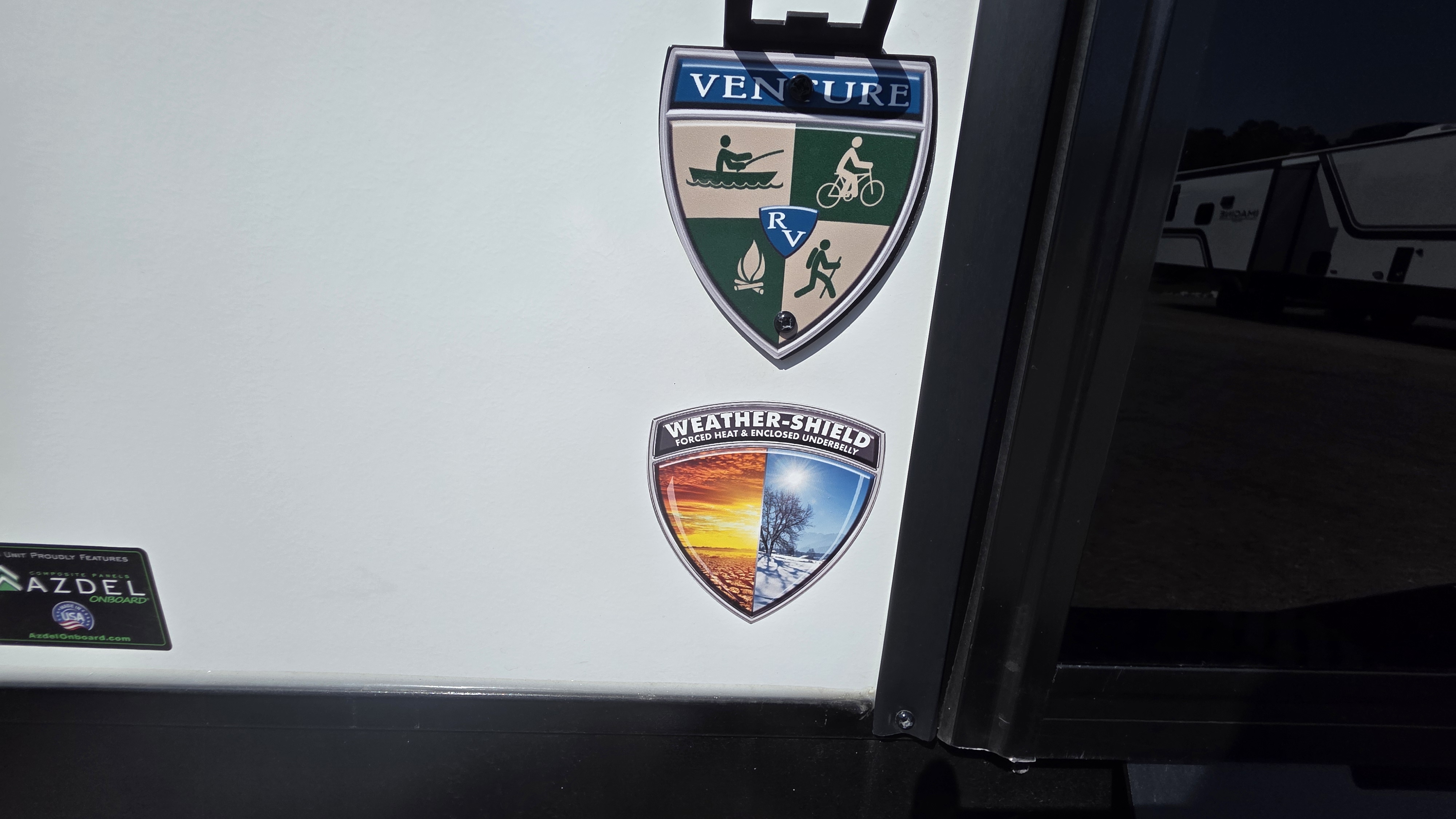 2027 VENTURE RV SPORTTREK STINGER 222VUD - Image 11