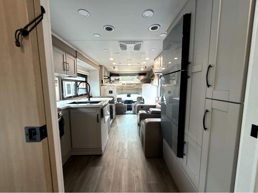 2027 JAYCO GREYHAWK XL 32U - Image 31