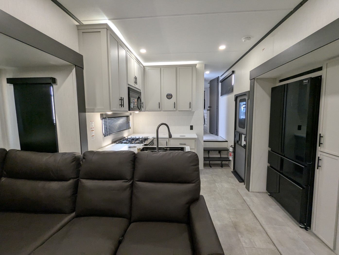 2026 Forest River CRUSADER 2SUITE - Image 28