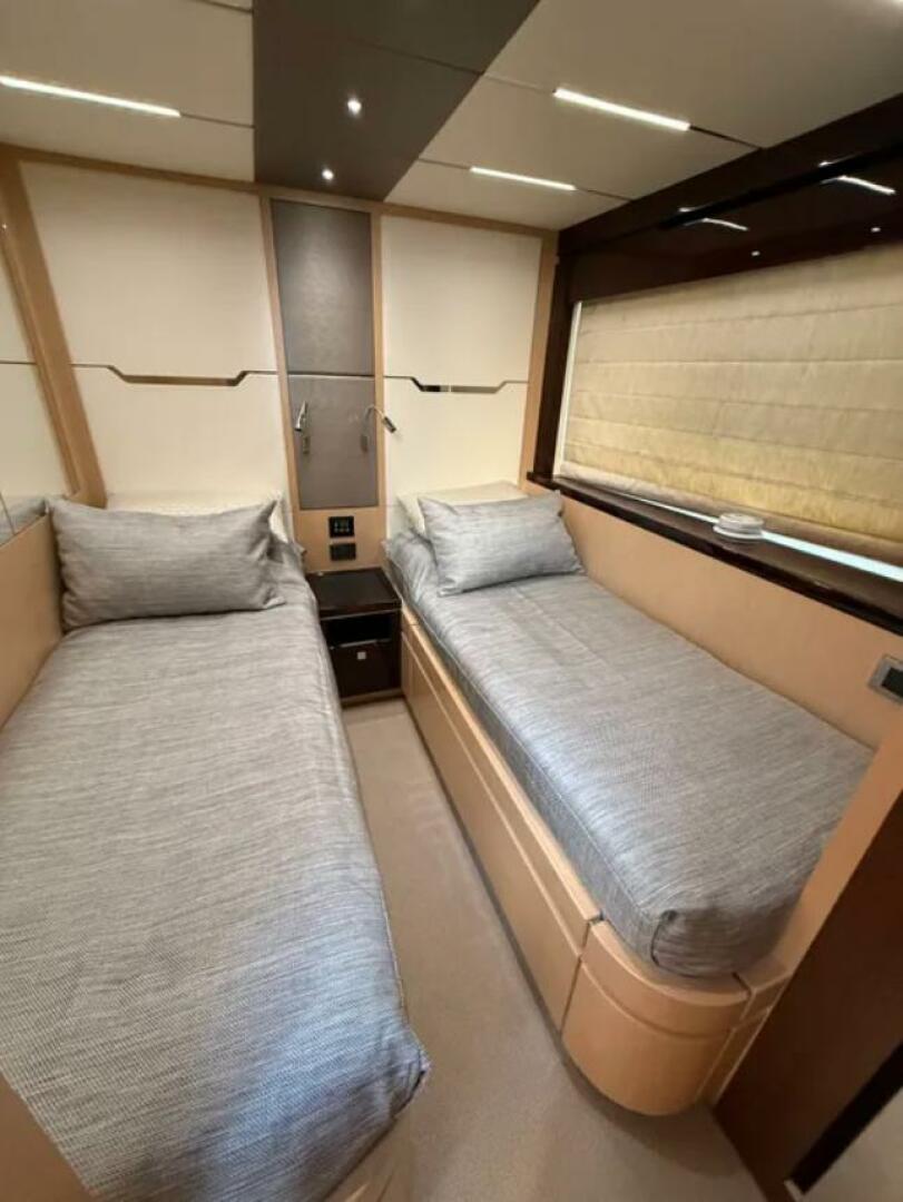 2017 Sunseeker 68 Predator - Image 28