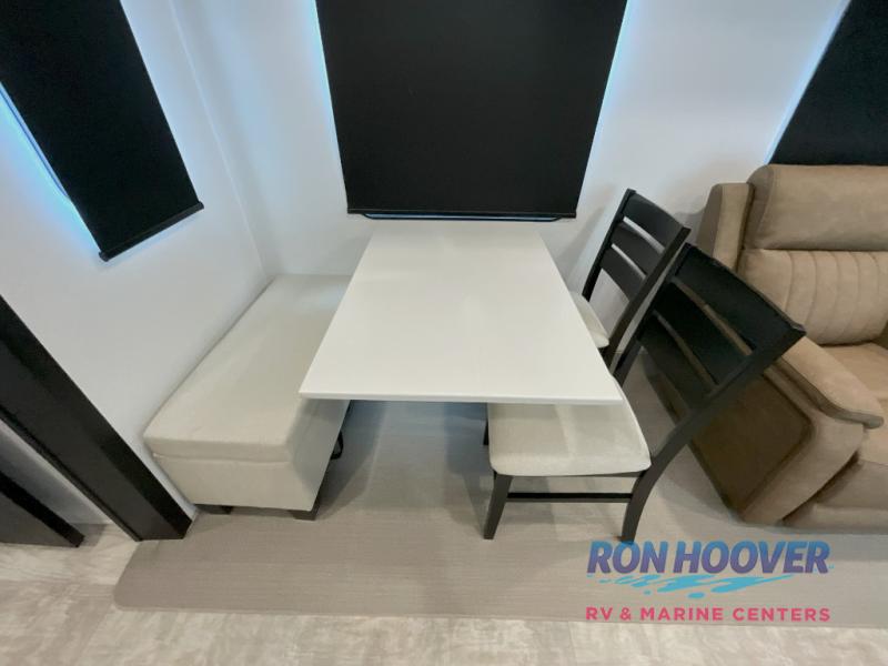 2026 PALOMINO 429LFT - Image 4