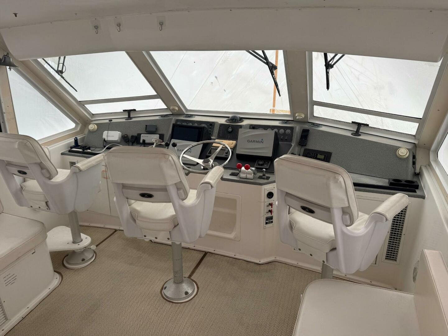 1998 Viking Motor Yacht - Image 6