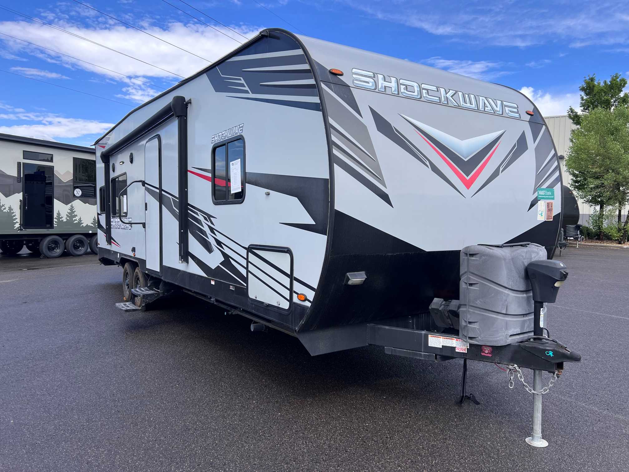 2022 Forest River Shockwave 27RQGMX - Image 3