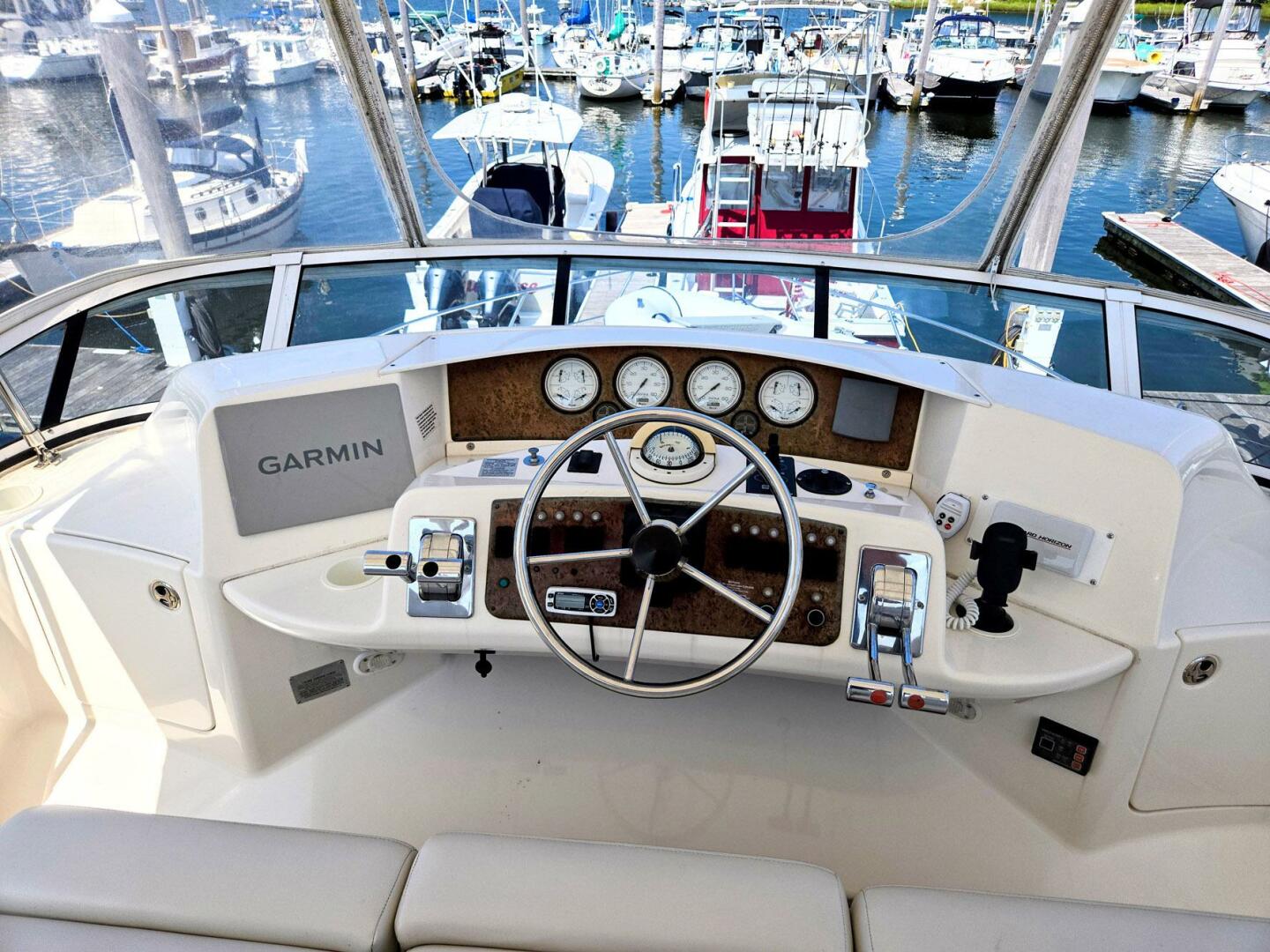 2003 Silverton 392 Aft Cabin Motor Yacht - Image 18
