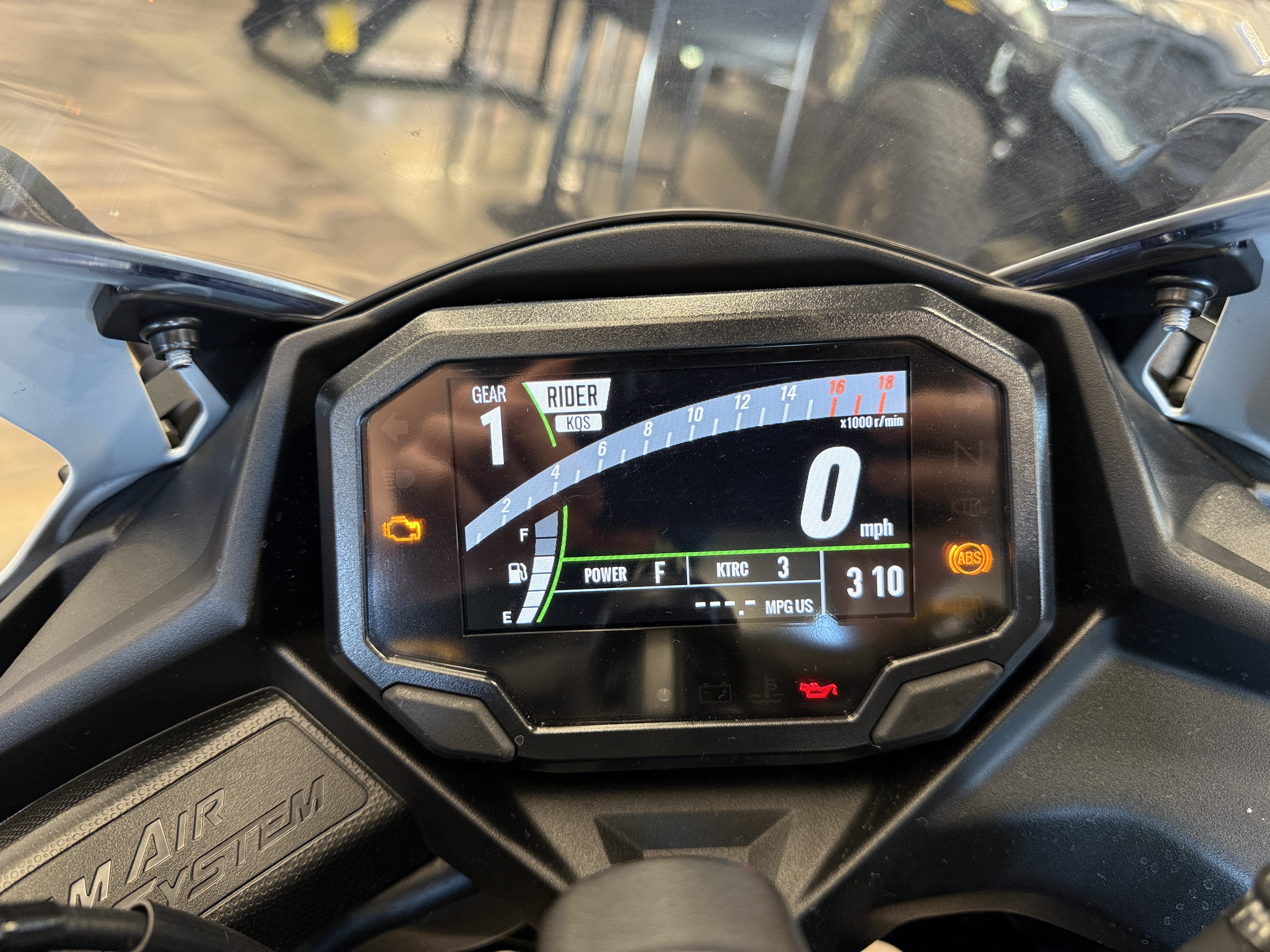 2025 Kawasaki NINJA® ZX™-4RR ABS - Image 7
