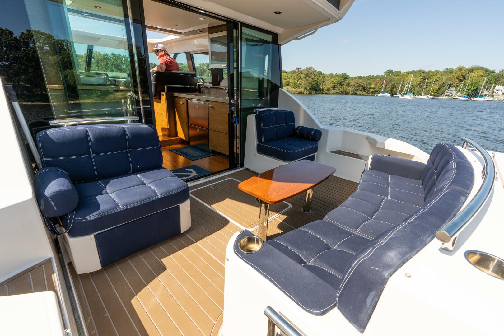 2015 Tiara Yachts 44 Coupe - Image 30