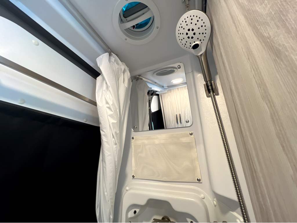 2026 JAYCO COMET 18C - Image 15