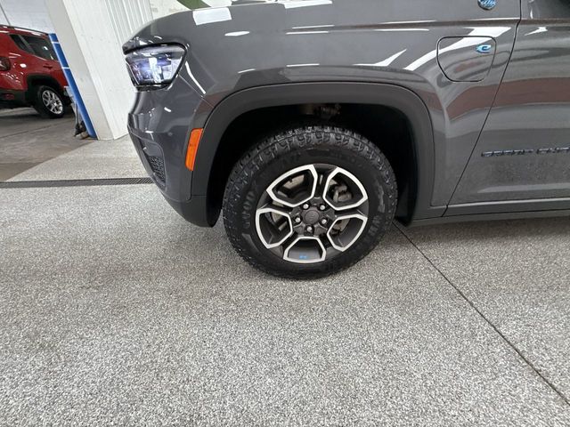2024 Jeep Grand-Cherokee-L Laredo Altitude 4x4 - Image 10