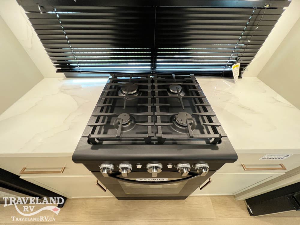 2027 Alliance RV Paradigm 310RL - Image 25