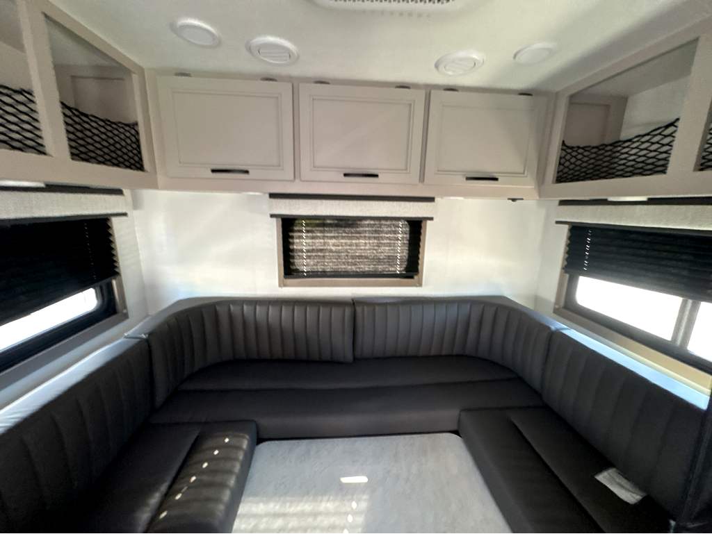 2027 ENTEGRA COACH ODYSSEY 20LF - Image 29