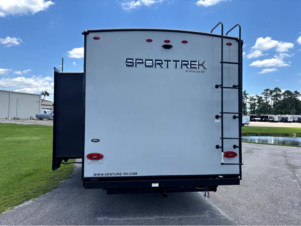 2022 VENTURE RV SPORTTREK 241VMS - Image 5