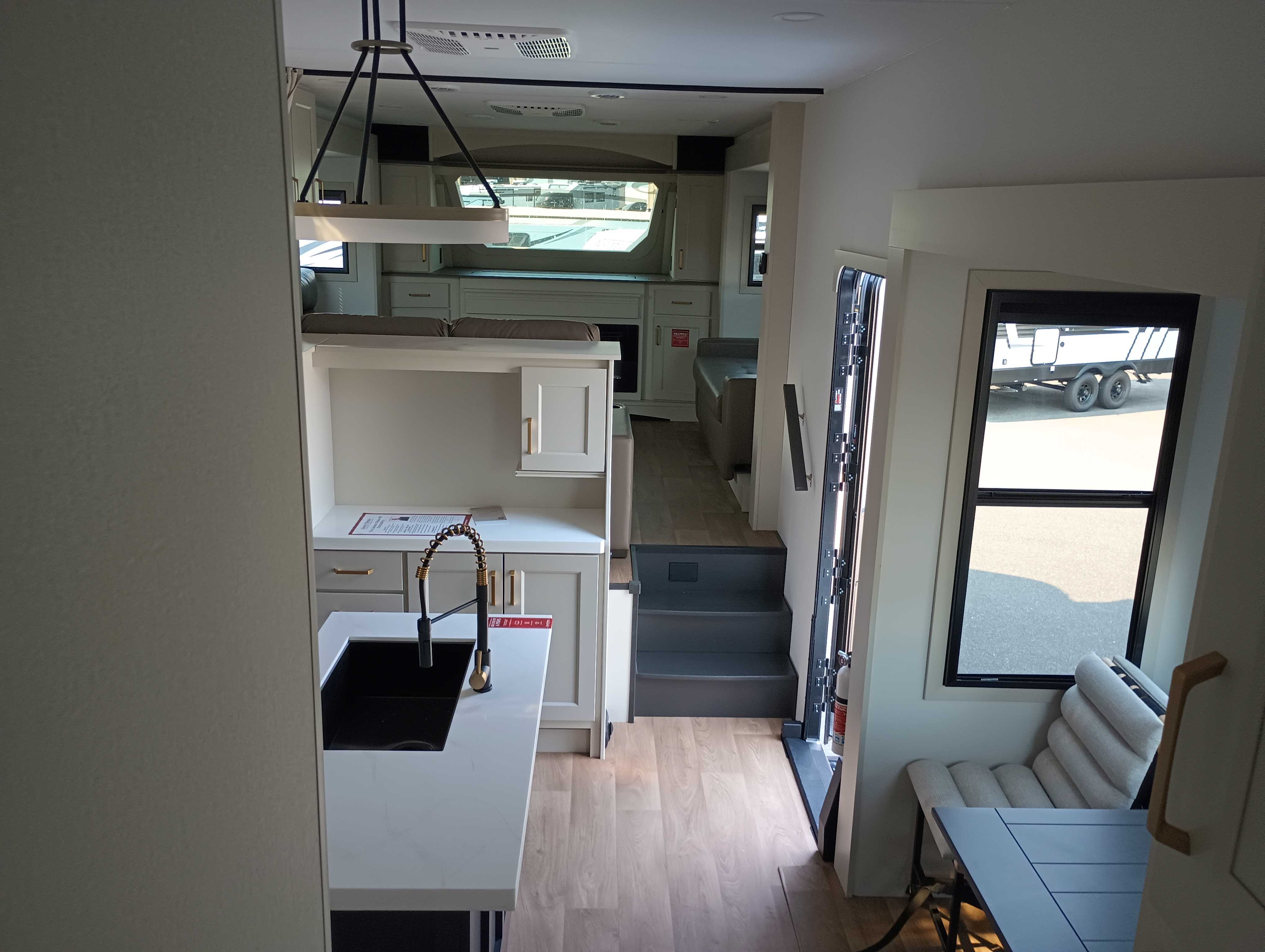 2027 Grand Design Solitude 380FL - Image 21