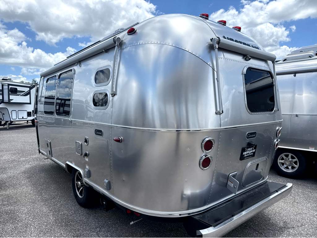 2026 AIRSTREAM CARAVEL 20FB - Image 3