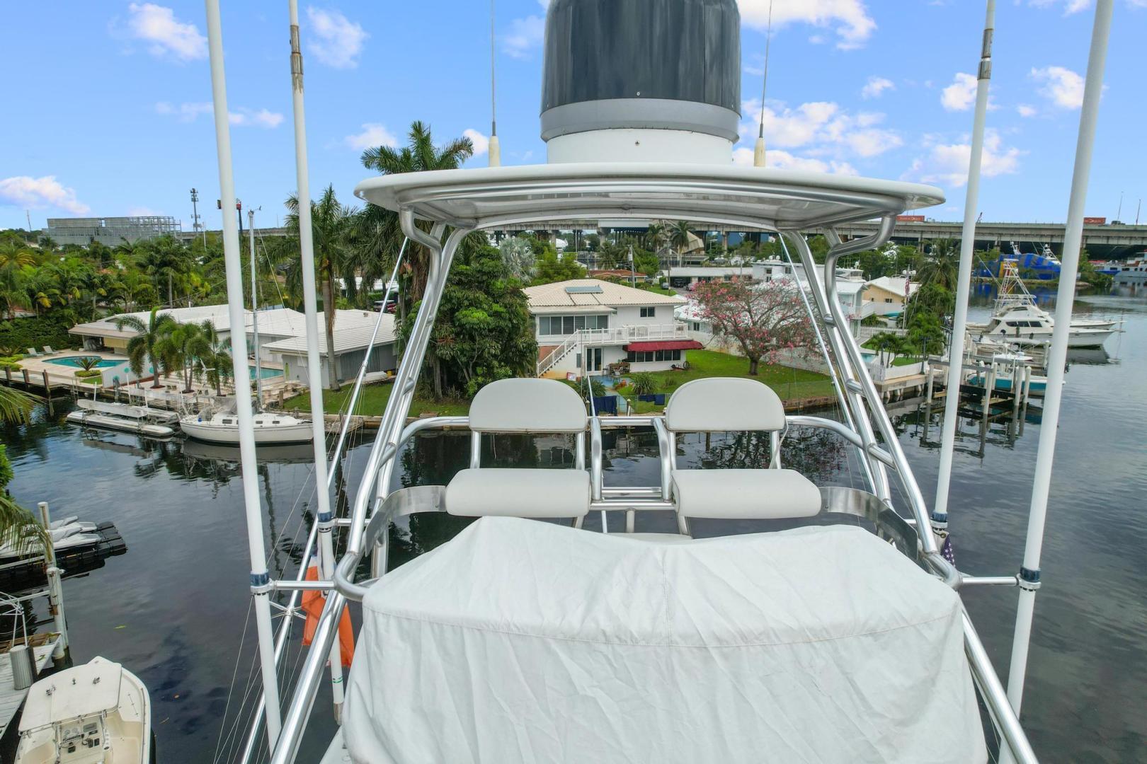 1998 Hatteras 82 Convertible - Image 13