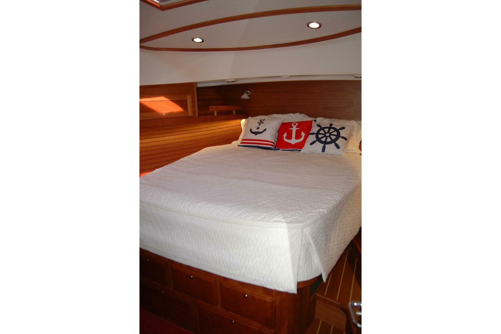 2019 Sabre 38 Salon Express - Image 99