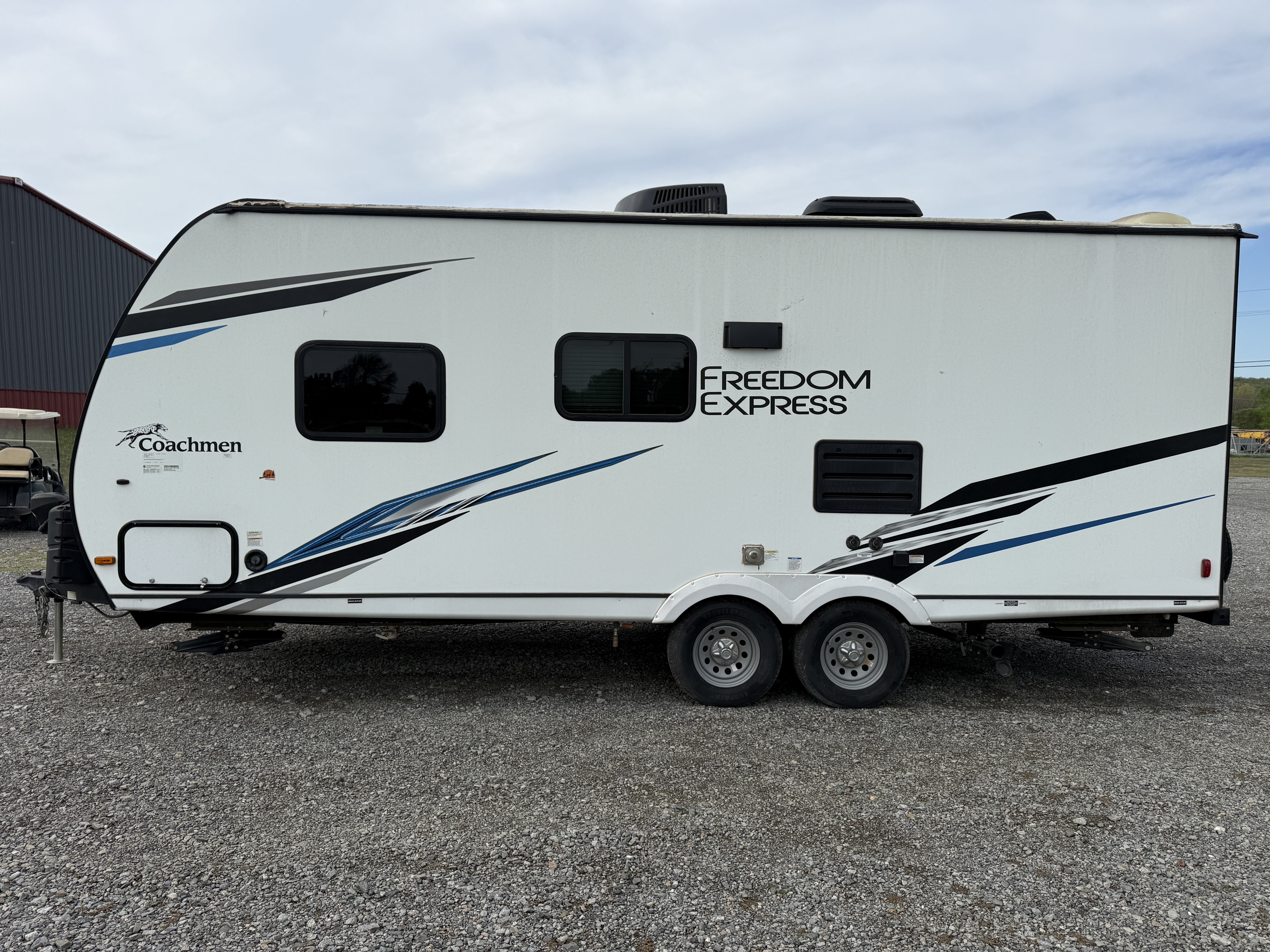 2023 Coachmen Freedom Express Select 22SE - Image 4