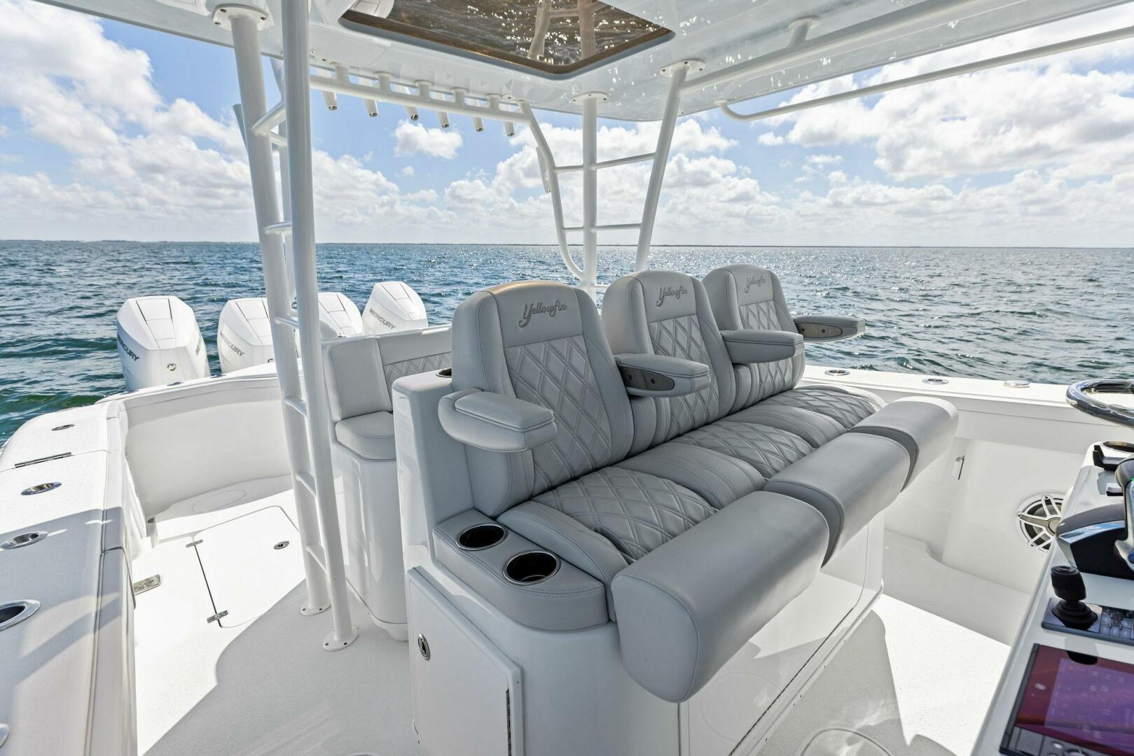 2024 Yellowfin 42 Offshore - Image 14