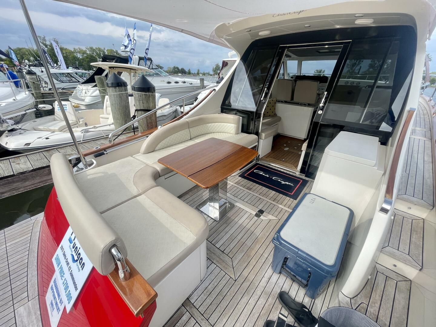 2017 Chris-Craft Commander 42 - Image 8