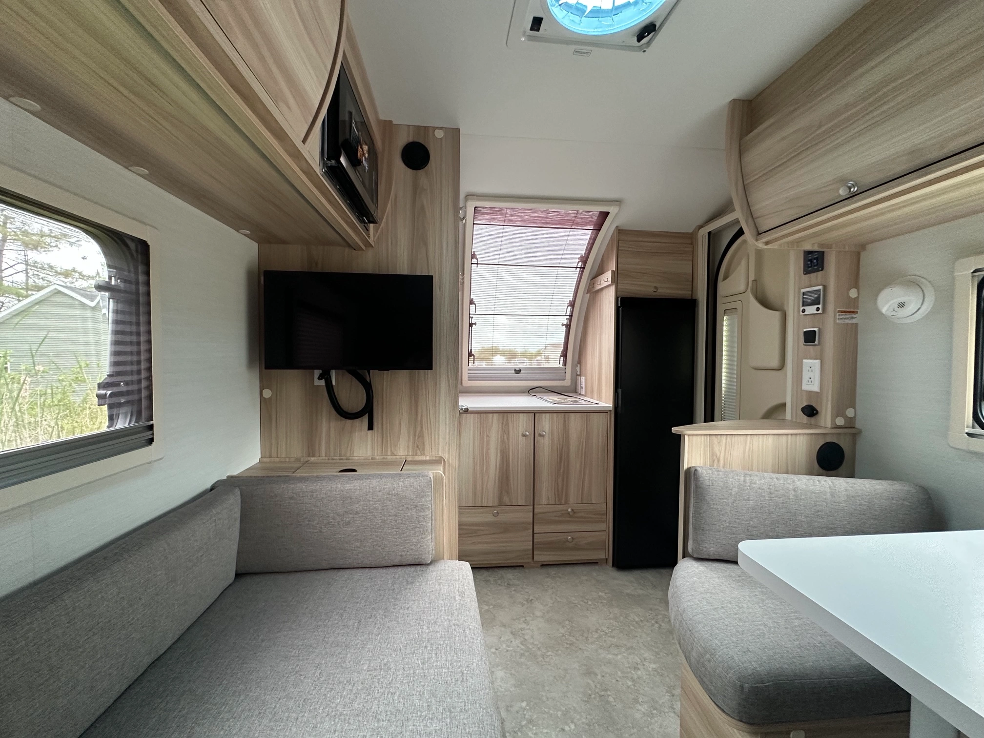 2026 NuCamp TAB 360 Boondock Black Canyon - Image 16