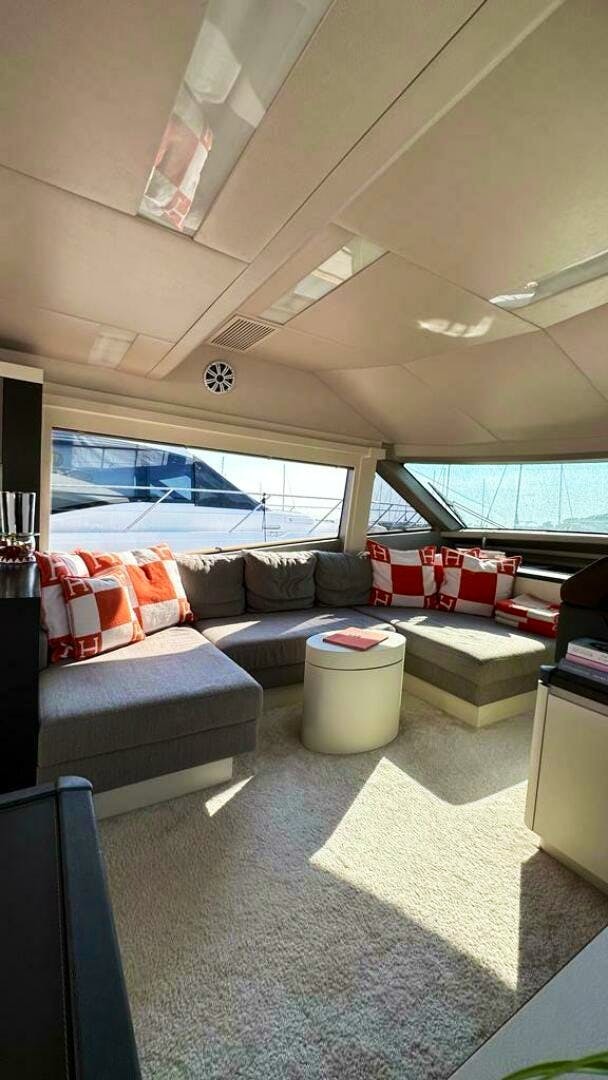 2014 Custom MCY 65 - Image 12