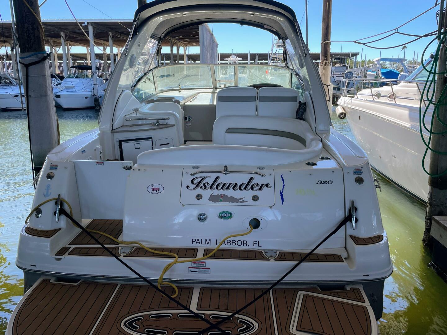 2006 Sea Ray 320 Sundancer - Image 3
