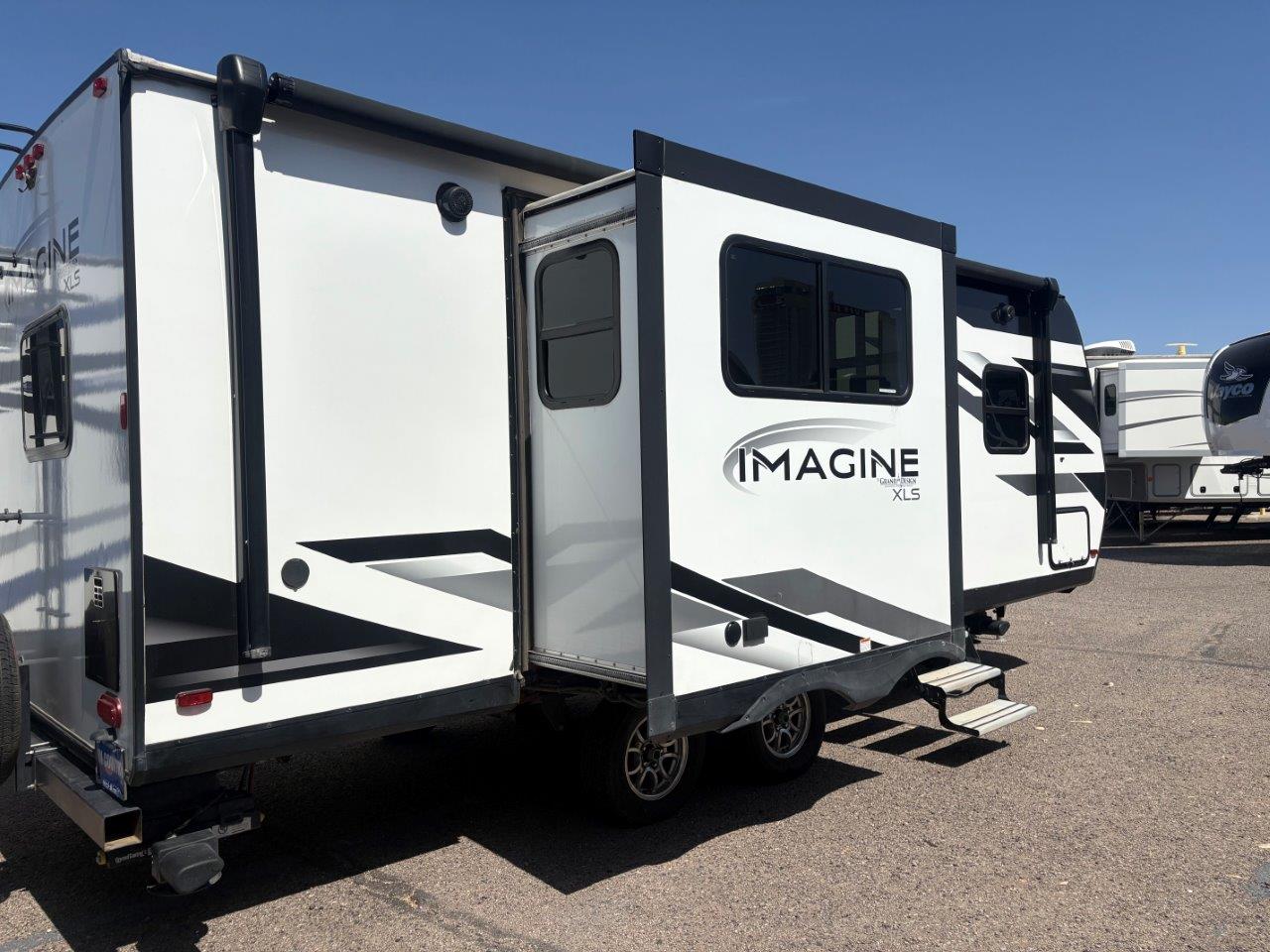 2022 Grand Design Imagine XLS 22RBE - Image 4