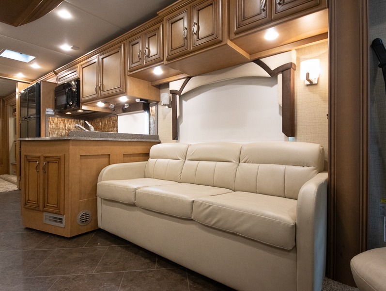 2015 Newmar Ventana 3436 - Image 11
