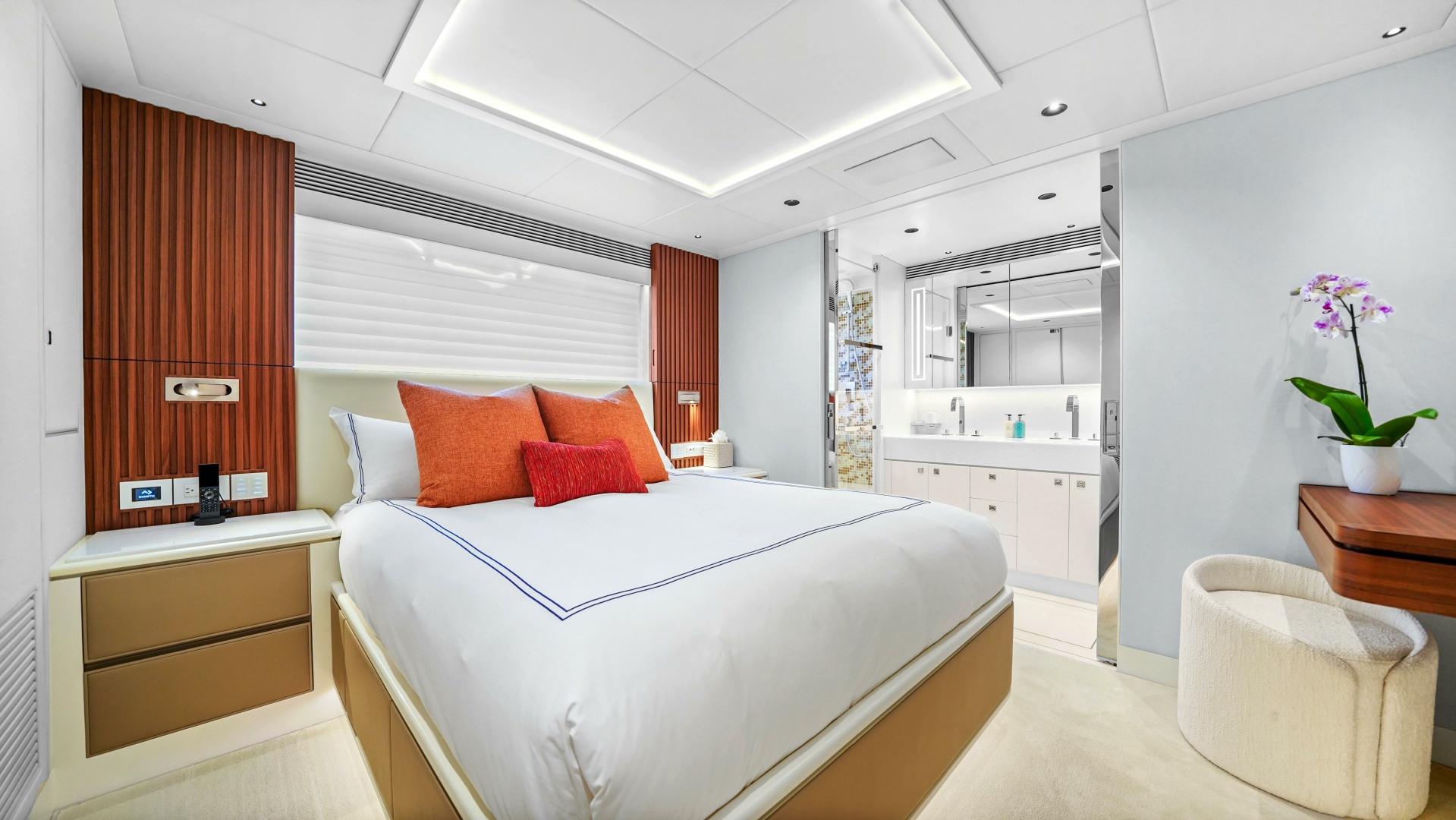 2025 Horizon Raised Pilothouse - Image 38