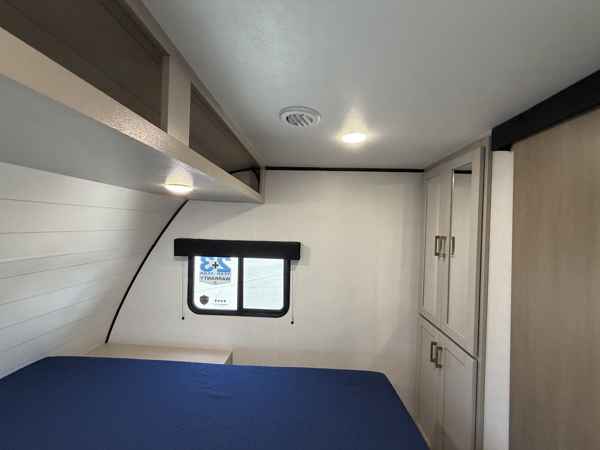 2027 JAYCO JAY FEATHER 25RLSL - Image 28