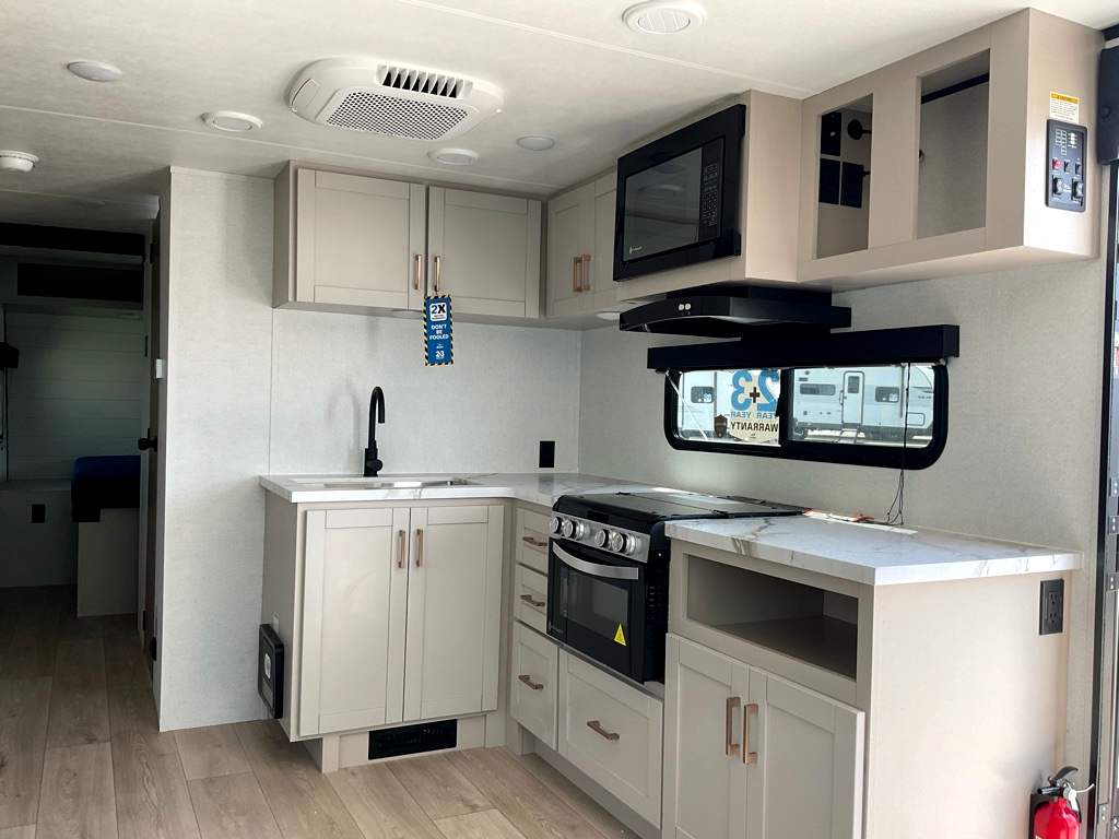 2027 JAYCO Jay Feather 25 RLSL - Image 8