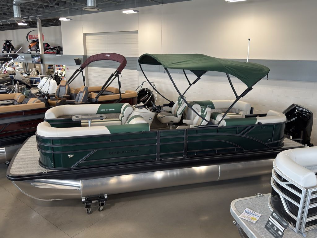 2026 Bennington 23 SSR Tritoon Pontoon - Image 1