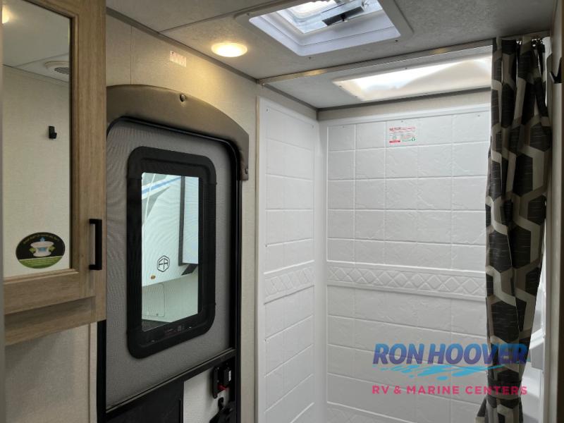 2026 COACHMEN CATALINA 273DBHCKLE - Image 13