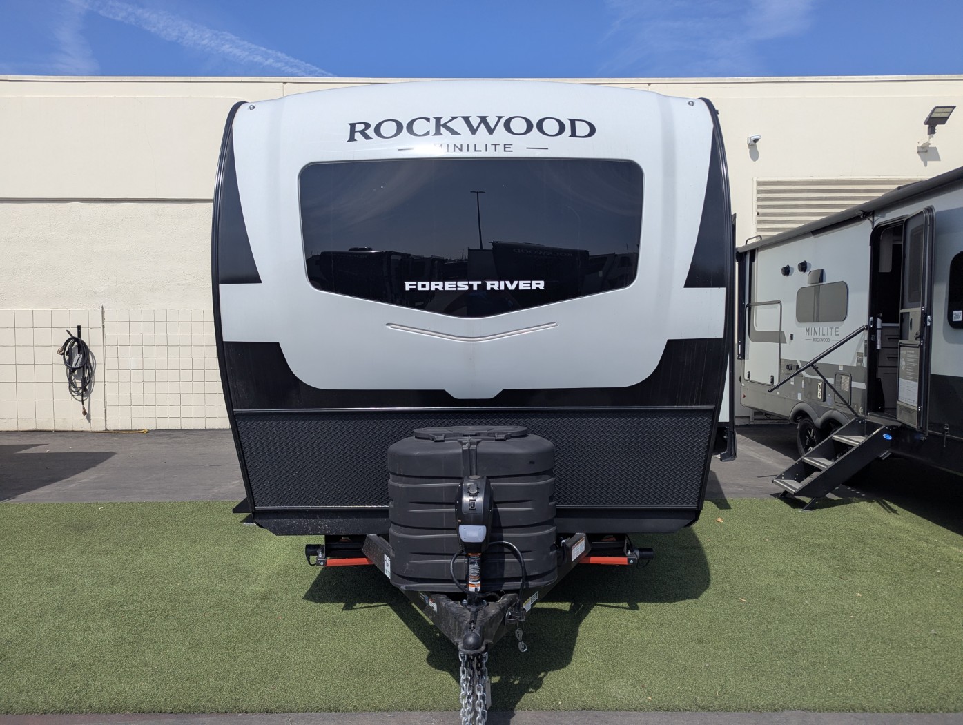 2026 Forest River Rockwood Mini Lite 2520BH - Image 2