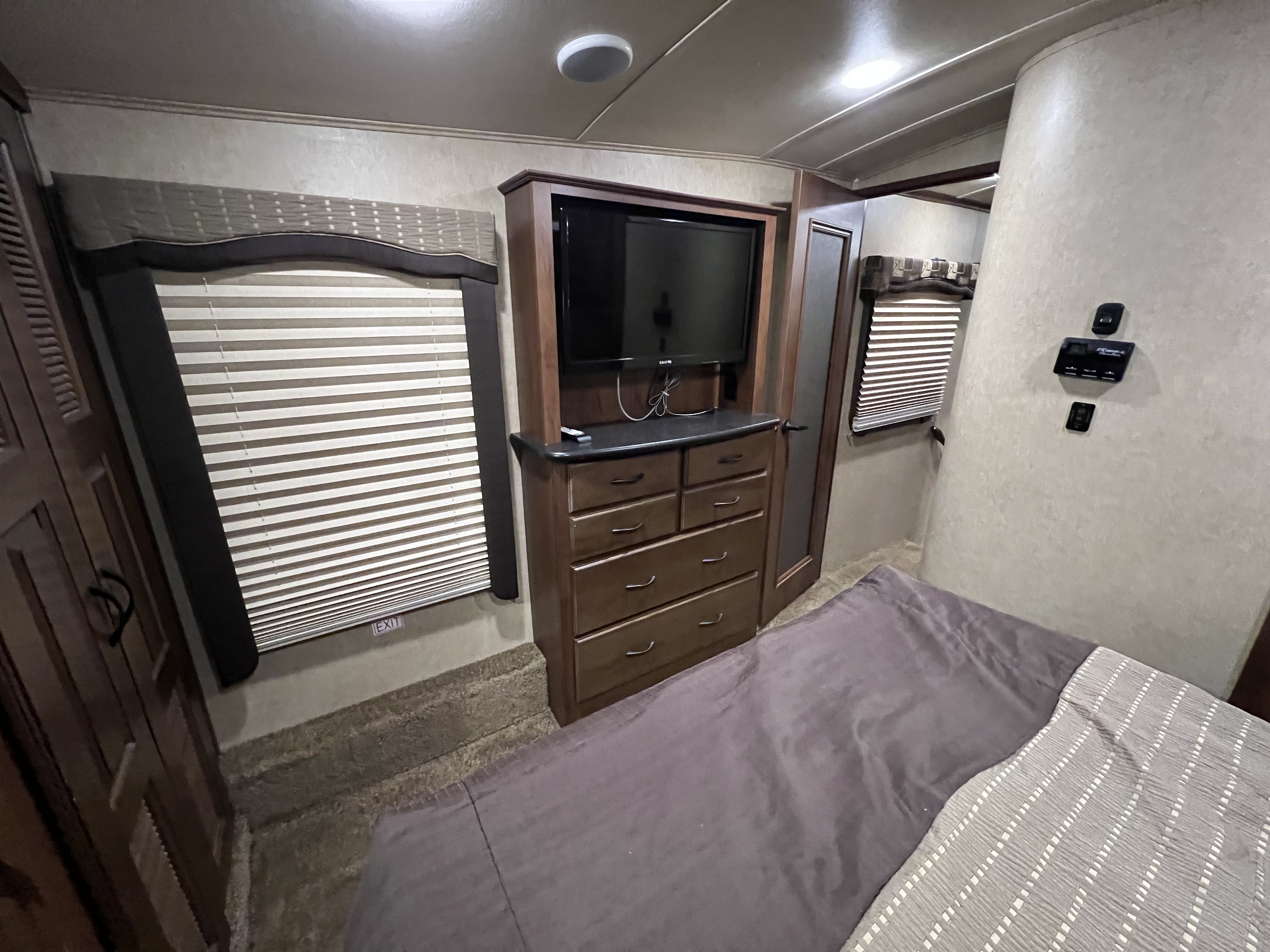 2015 Jayco Eagle Premier 375BHFS - Image 30