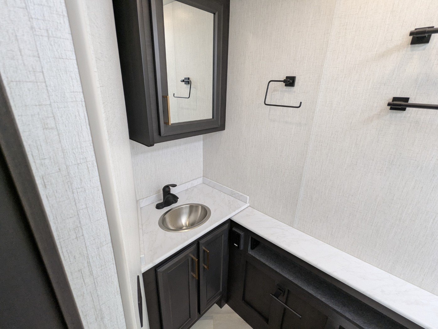 2026 Fleetwood Bounder 33C - Image 23
