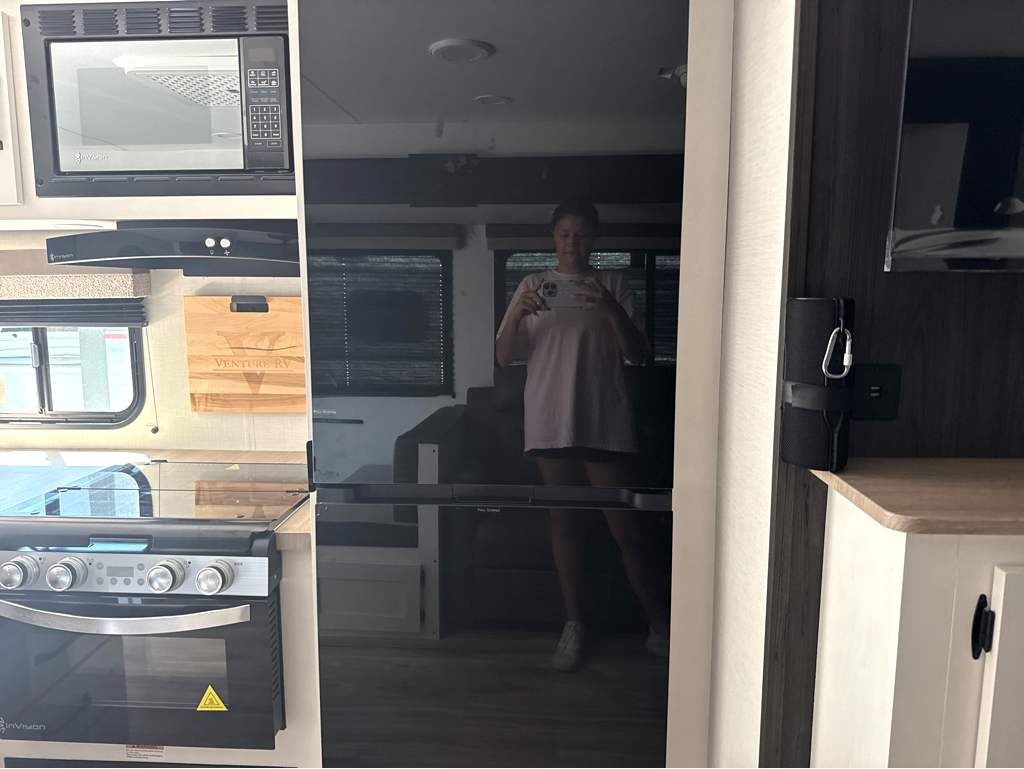 2027 VENTURE RV SIENNA 281VQB - Image 22
