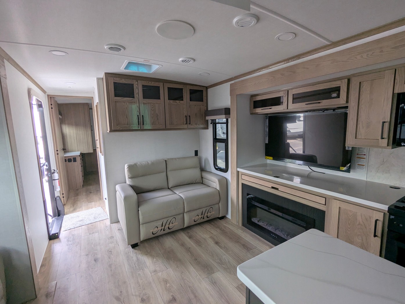 2026 Forest River Rockwood Signature 8339FK - Image 17